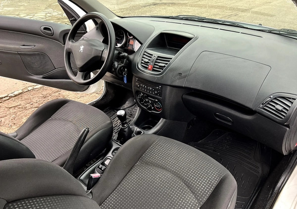 Peugeot 206 plus cena 8400 przebieg: 120000, rok produkcji 2010 z Gdańsk małe 29